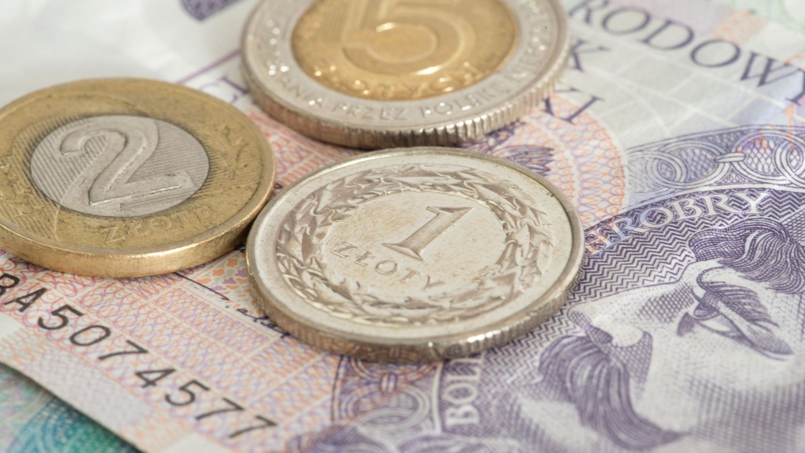 Stracił pracę pięć lat przed emeryturą. ZUS oferował mu taką kwotę, to nie żart