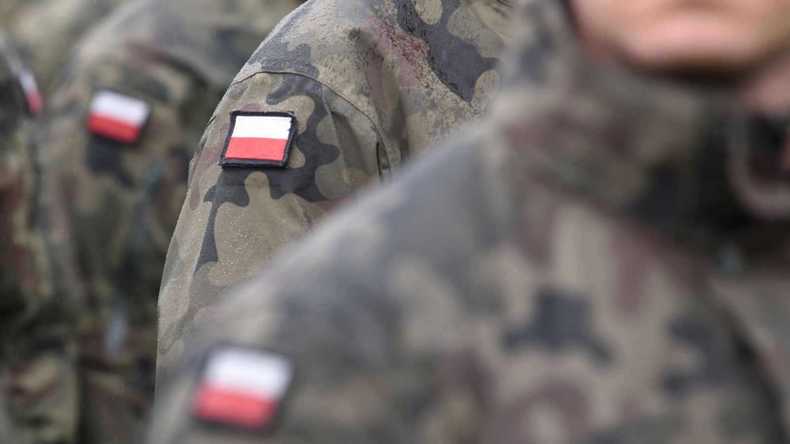 Powszechny pobór do wojska powraca? Jest odpowiedź szefa BBN: "Musimy odwiesić"