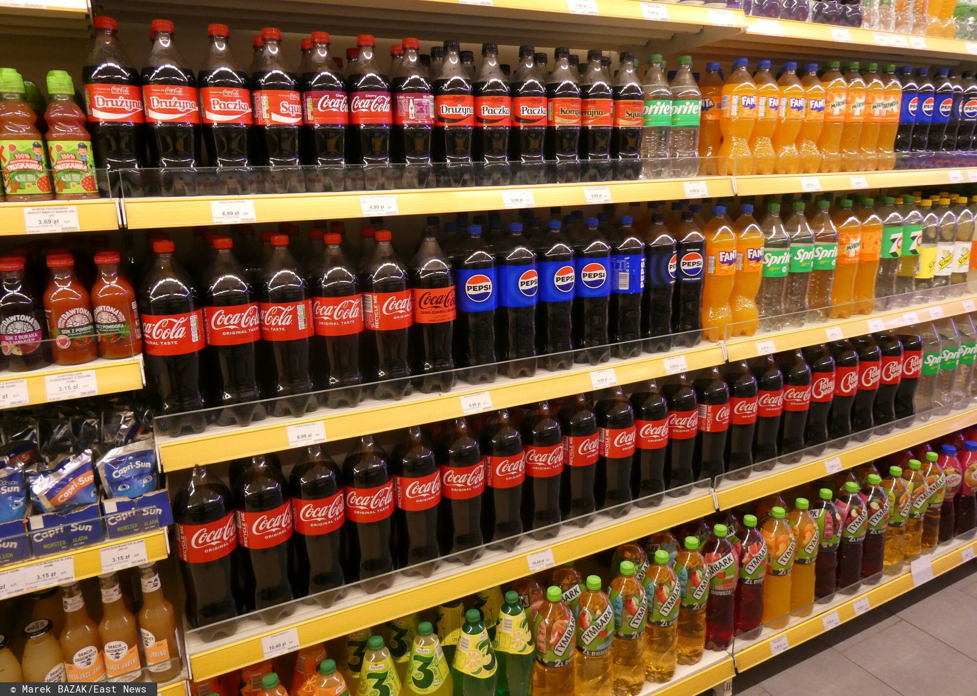 Coca-Cola posłuchała klientów. Uwielbiany napój z lat 90. wraca do sklepów w Polsce