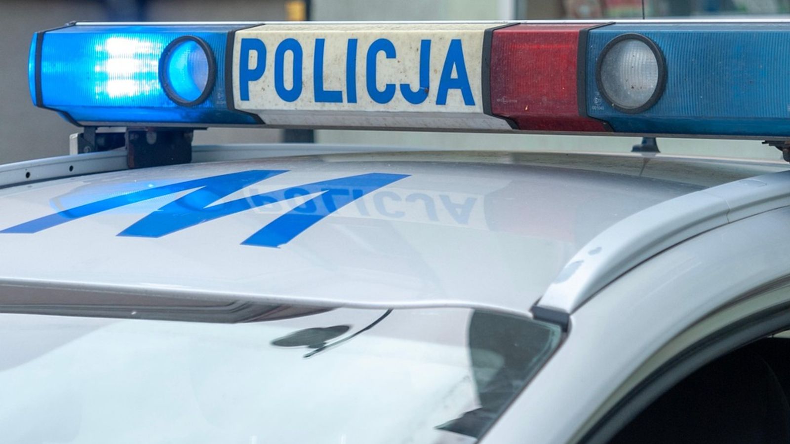 Warszawa: Do uczniów trafiły niepokojące wiadomości. Policja natychmiast zareagowała