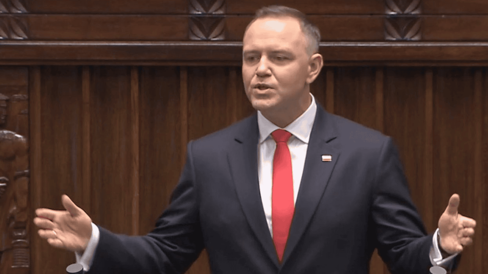 Kaczyński nieobecny podczas głosowania. Wiemy co dzieje się z prezesem PiS