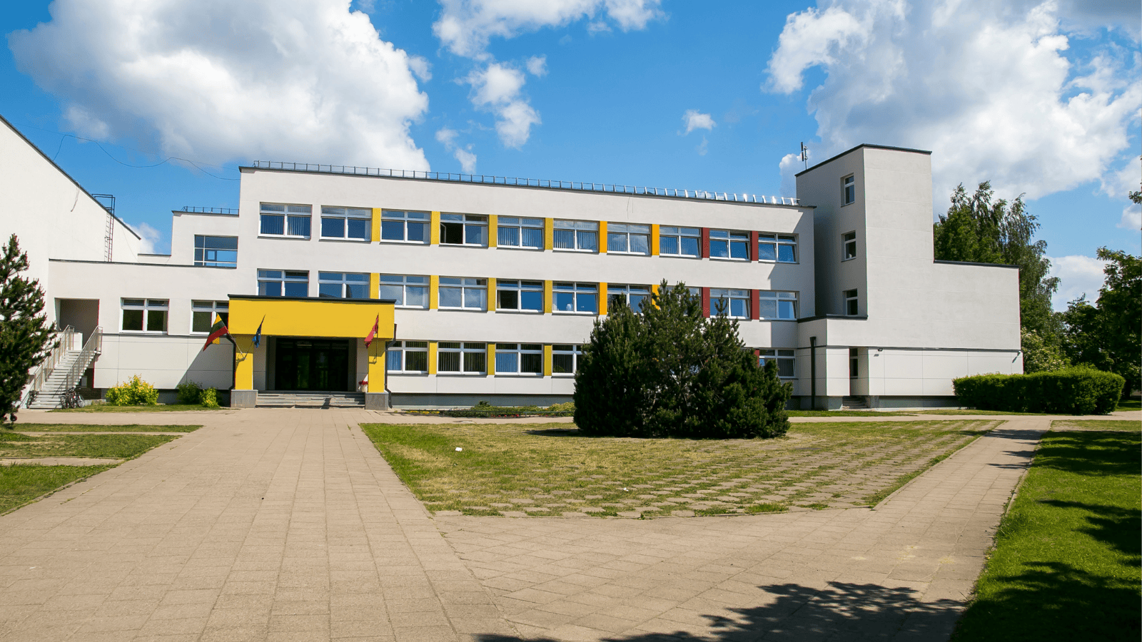 Zab*jstwo 11-latki w Jeleniej Górze. Jest komunikat MEN: "musimy podjąć działania"