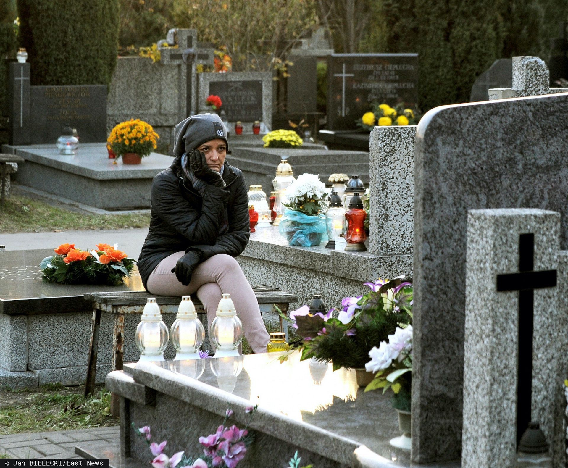 Drastyczny wzrost cen w cenniku bełchatowskiego cmentarza, wierni w szoku