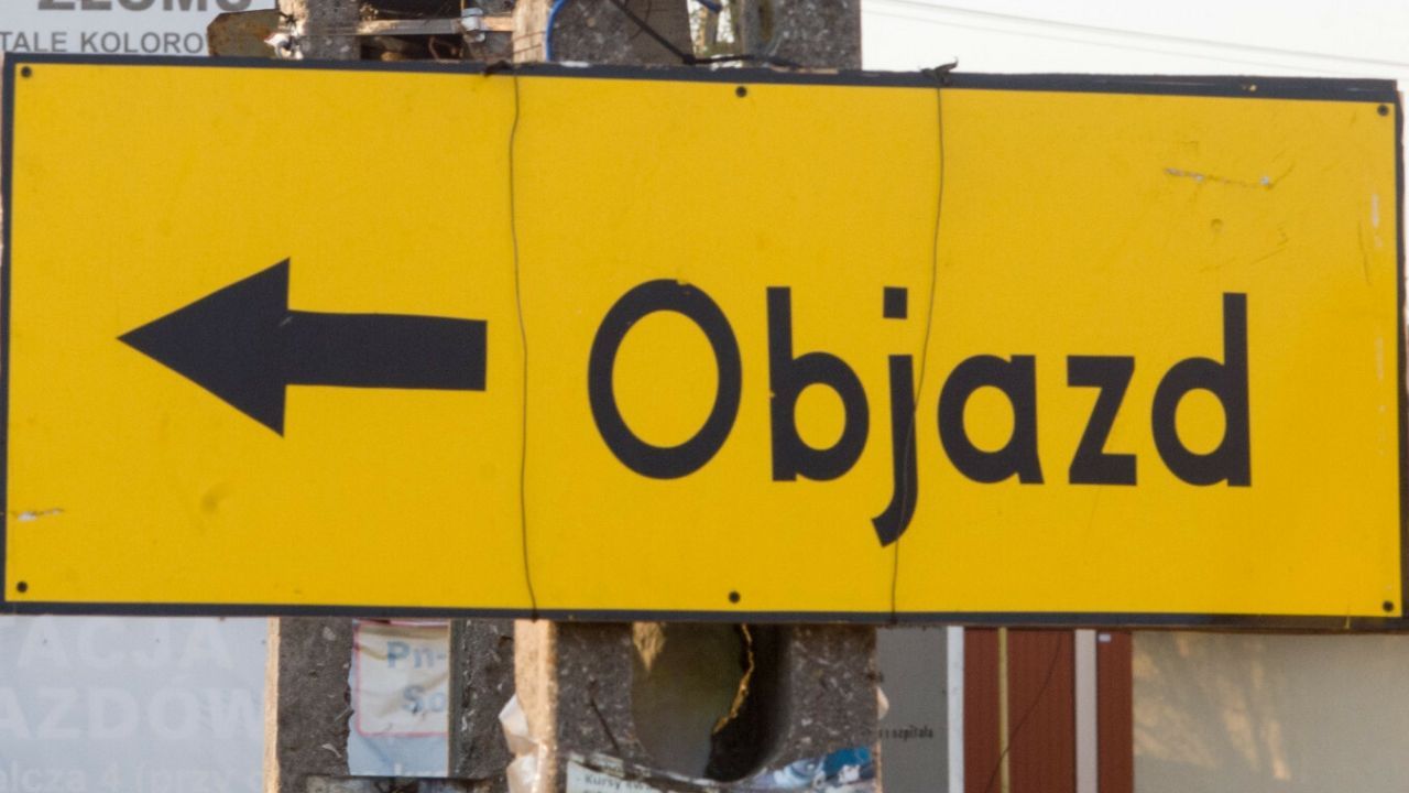 objazd, znak 