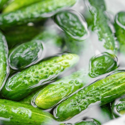 Tyle soli należy wsypać do zalewy do małosolnych. Zasady są żelazne, lepiej się ich trzymać