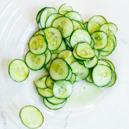 Podałem do obiadu ogórki po królewsku. Zwykła mizeria może się schować