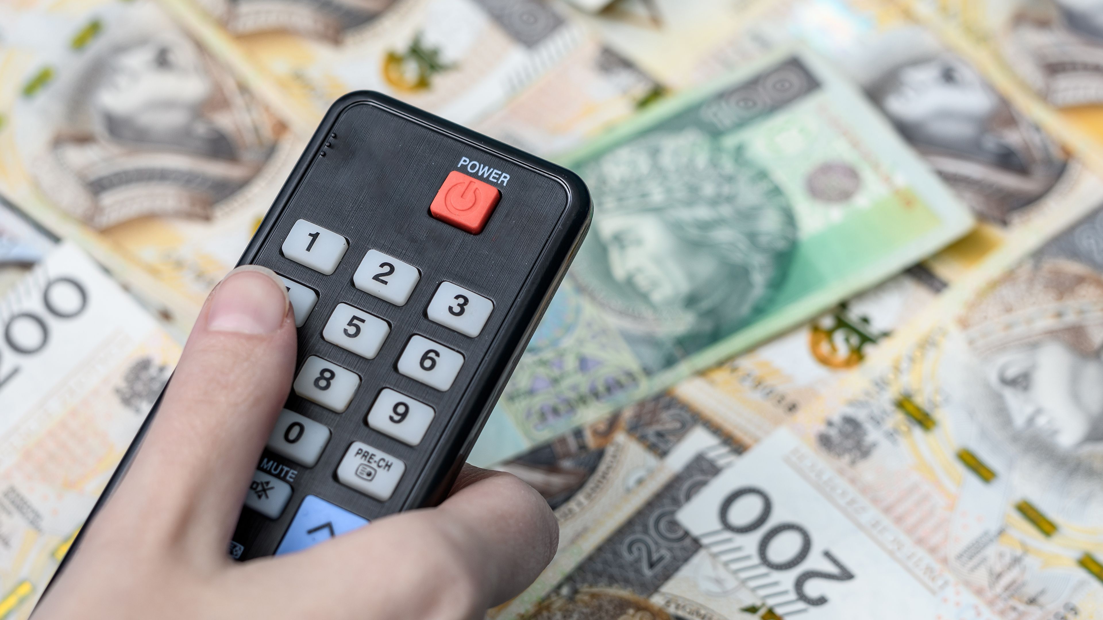 Koniec z "ucieczką" przed abonamentem. Ta opłata ma być doliczana automatycznie