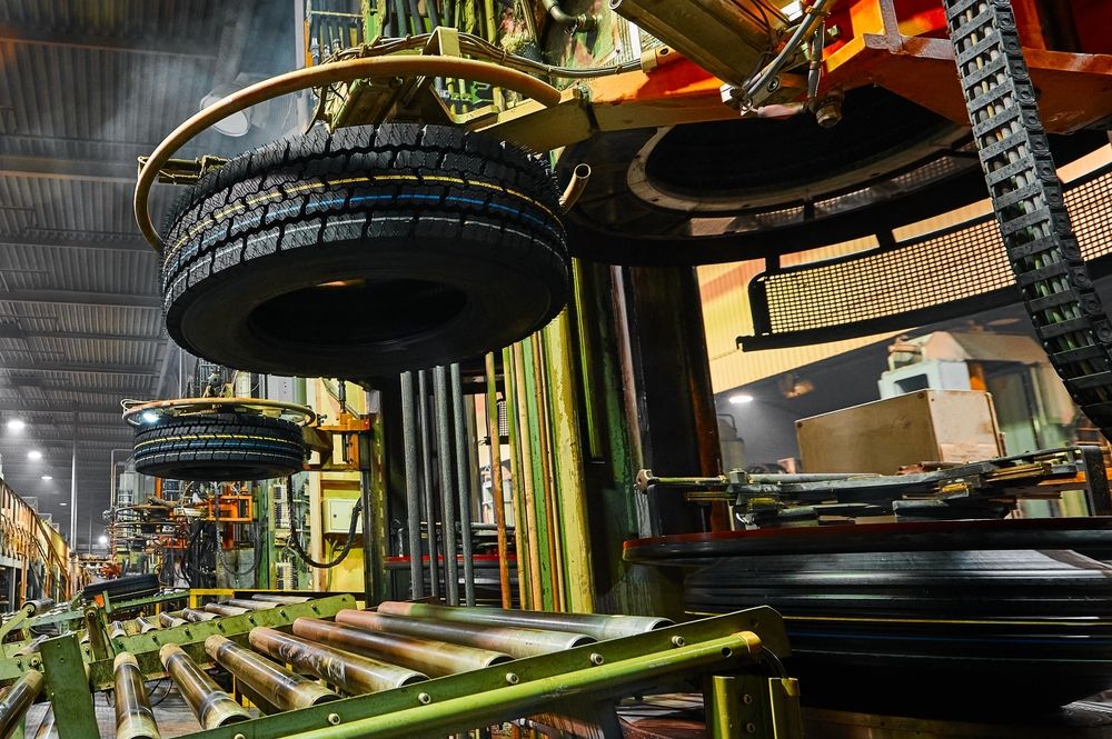 Upadek po blisko 100 latach. Zamykają polską fabrykę. Wiadomo, co dalej z 120 pracownikami