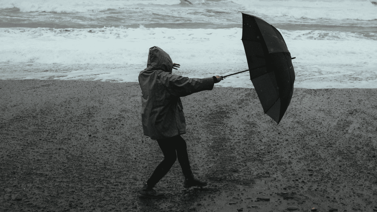 IMGW wydało ostrzeżenia. Cztery województwa w zasięgu