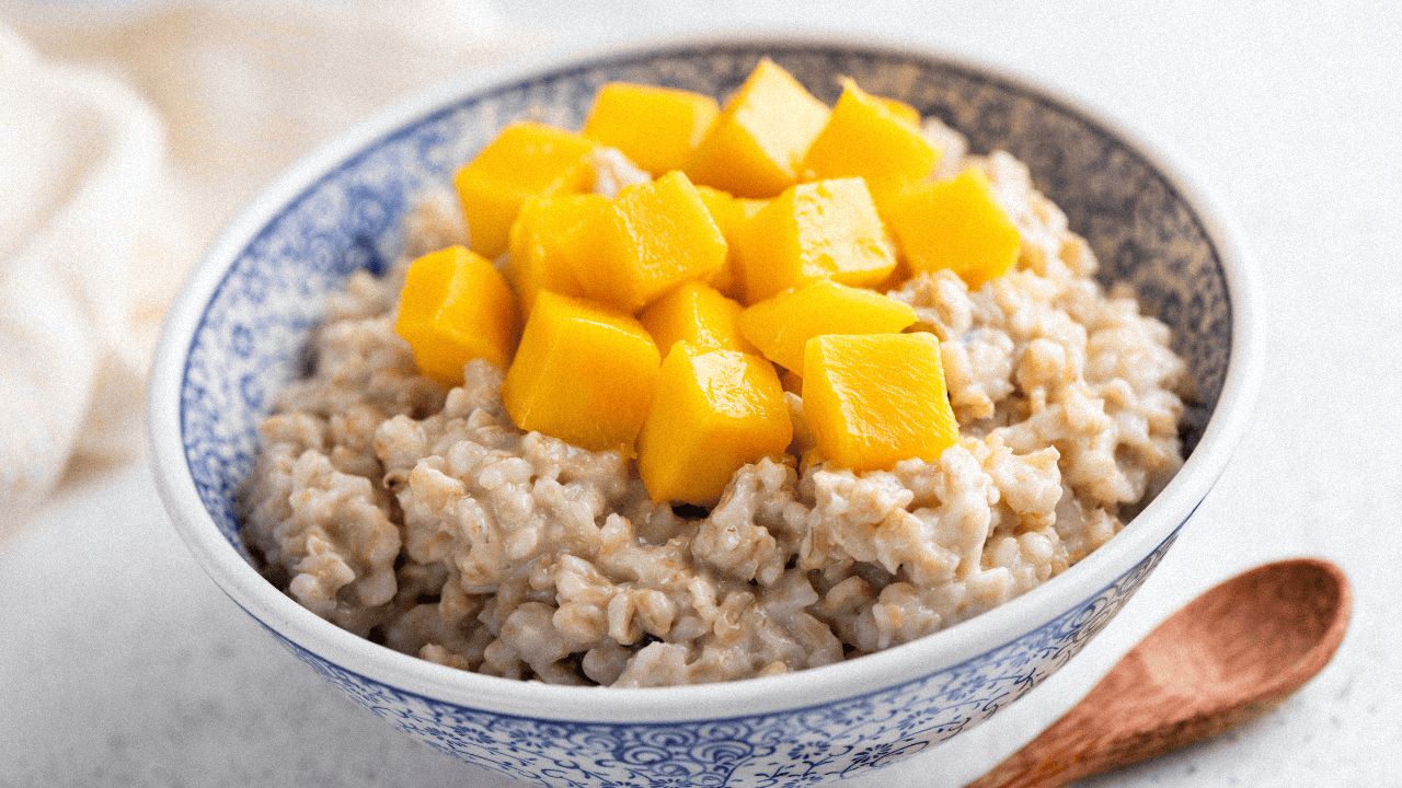 Jedna różnica w owsiance zmienia więcej, niż myślisz. Dietetyczka tłumaczy