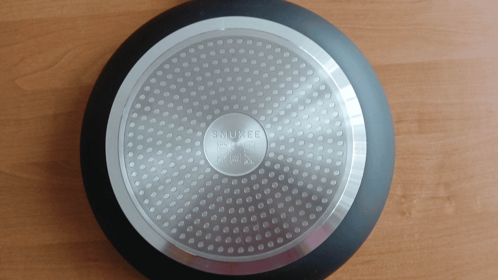 Kolejki w Biedronce będą się zawijać! W czwartek sprzęt potrzebny na święta za bezcen