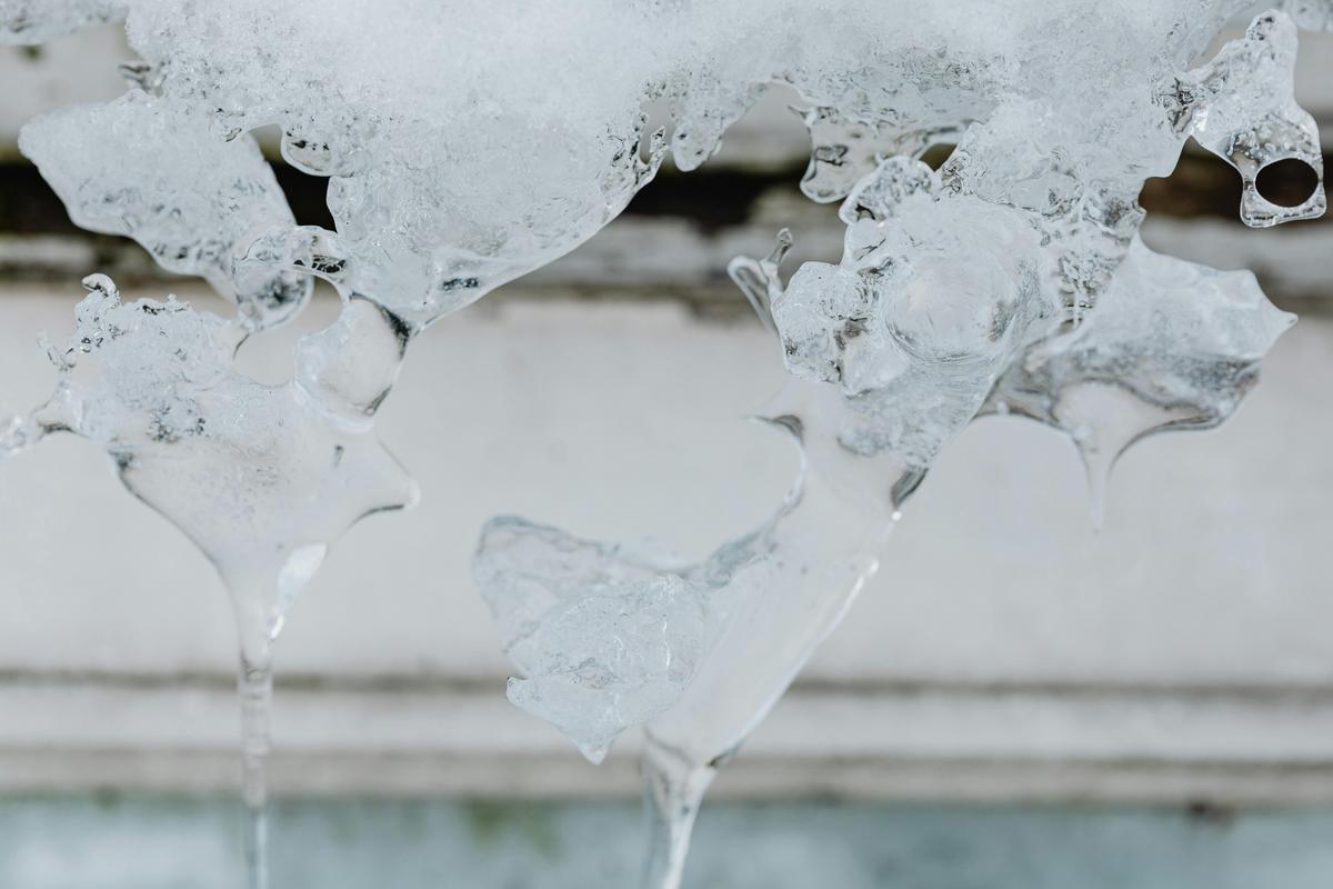 Koniec rekordowych mrozów: Nadchodzi gwałtowna odwilż