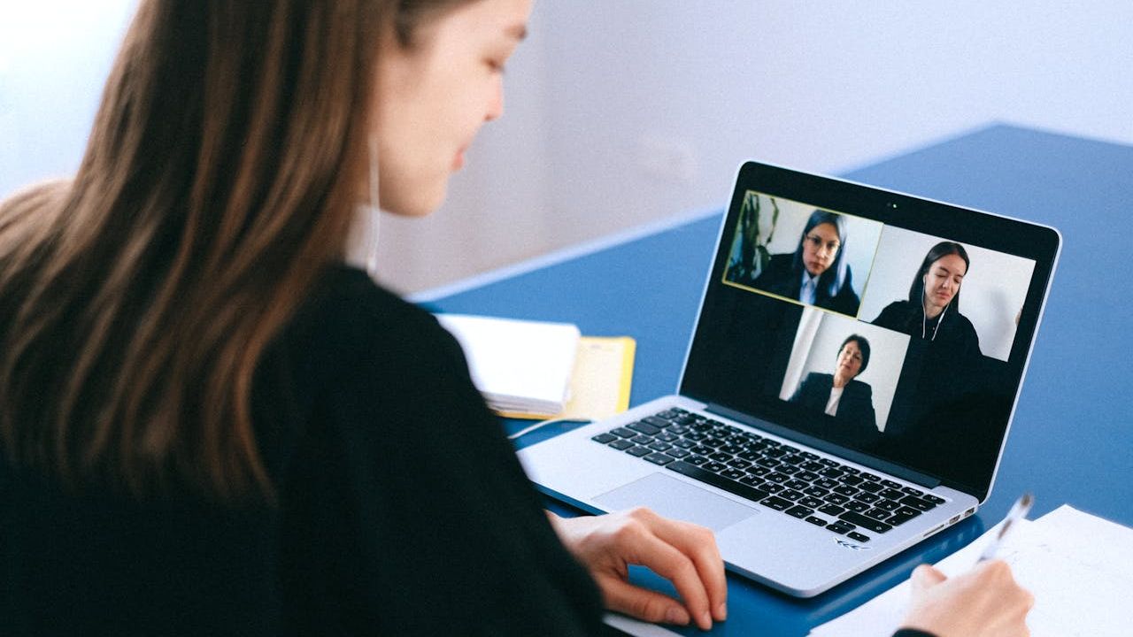 skype