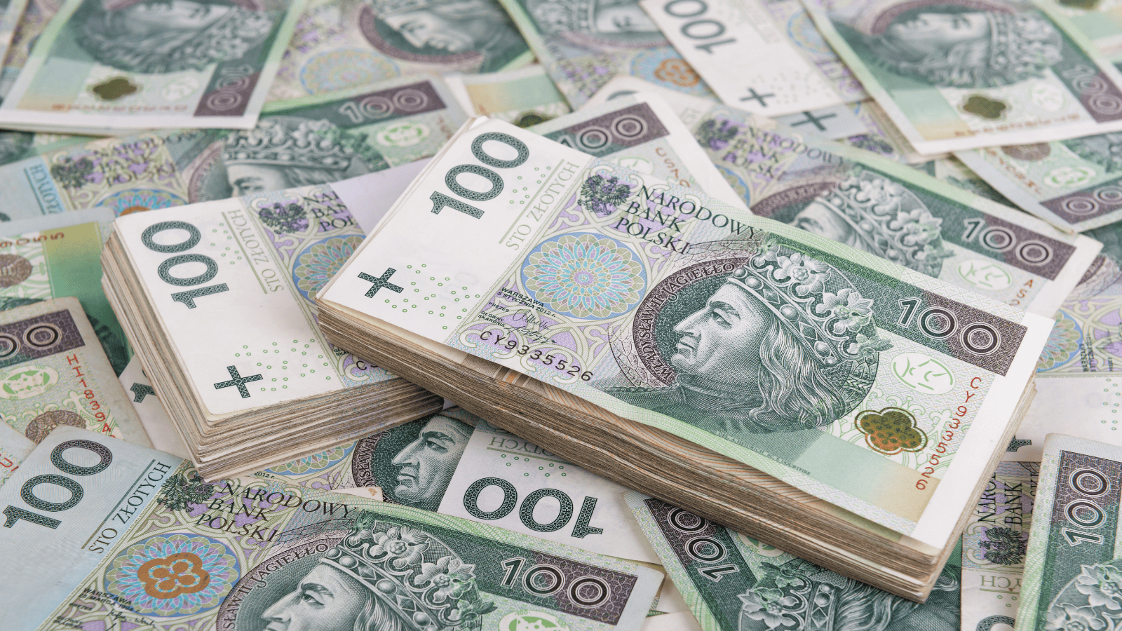 Ile można wpłacić na konto bez zgłoszenia do fiskusa? Najważniejsze limity i zasady