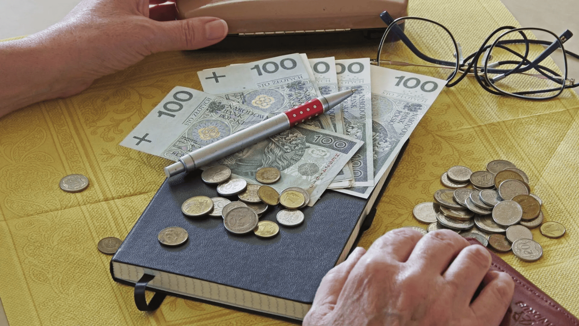 ZUS zmienia zasady wypłat trzynastek. Ujawniono cały harmonogram