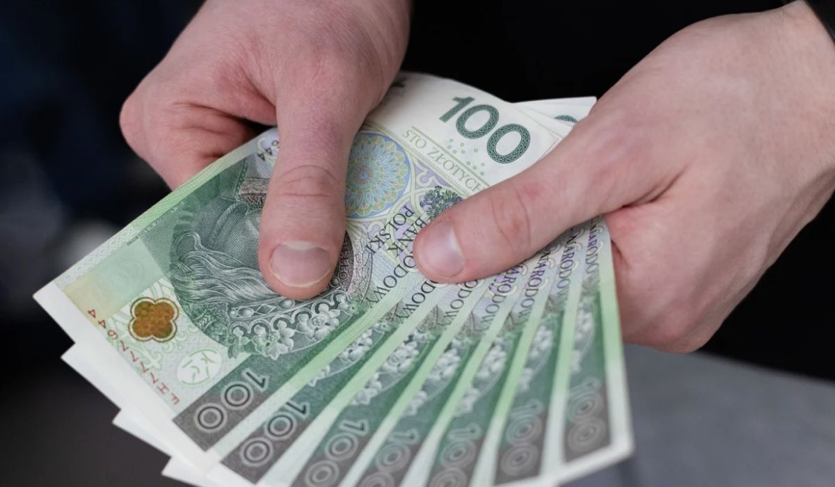 CBŚP rozbiło grupę przestępczą z Kościoła Naturalnego. Zatrzymano 12 osób