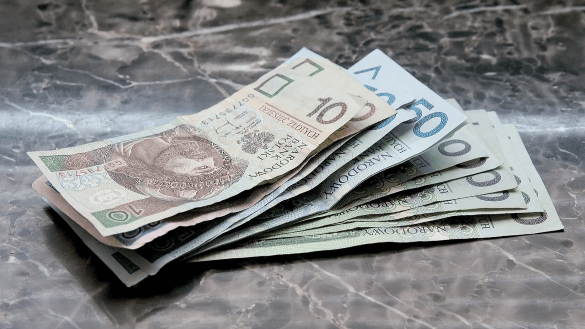 ZUS szykuje przelew dla tysięcy Polaków. Świadczenie prawie 1900 zł może odmienić życie wielu rodzin