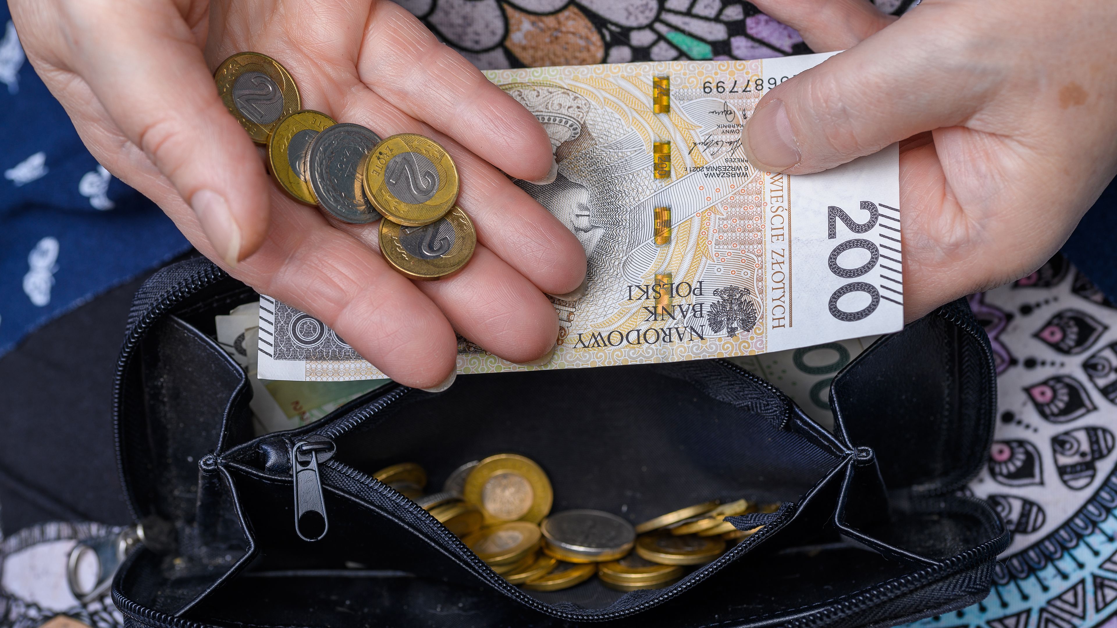 Dodatkowe 1000 zł zamiast 13. emerytury? Do Sejmu wpłynął projekt