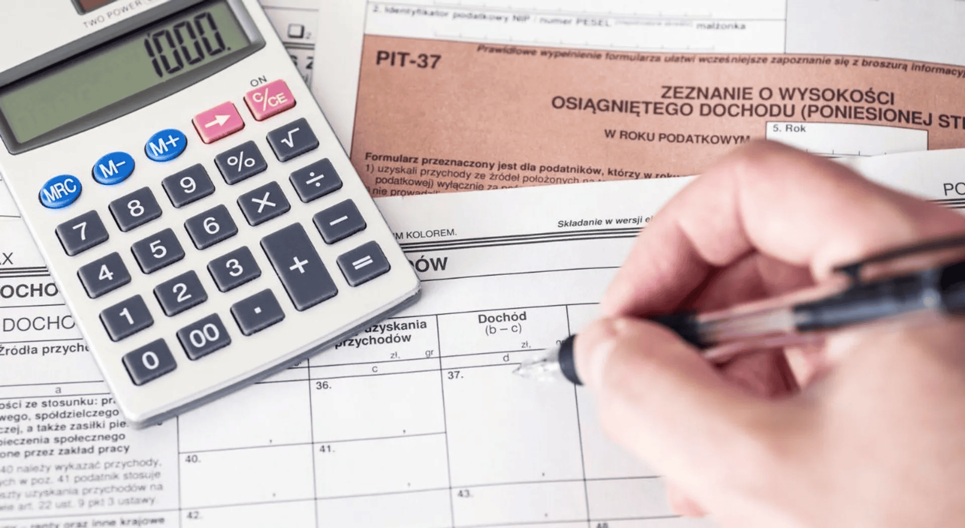 Zwrot PIT z trzynastki i czternastki dla emerytów. Gotówka wpłynie na konta w lutym