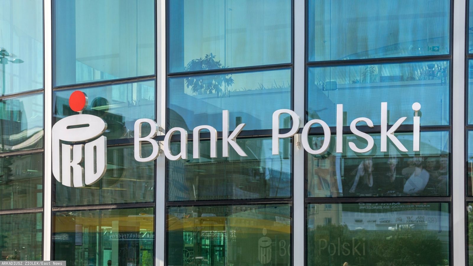 PKO BP pilnie apeluje do klientów. Chodzi o nowy sposób oszustów, wykorzystują technologię AI