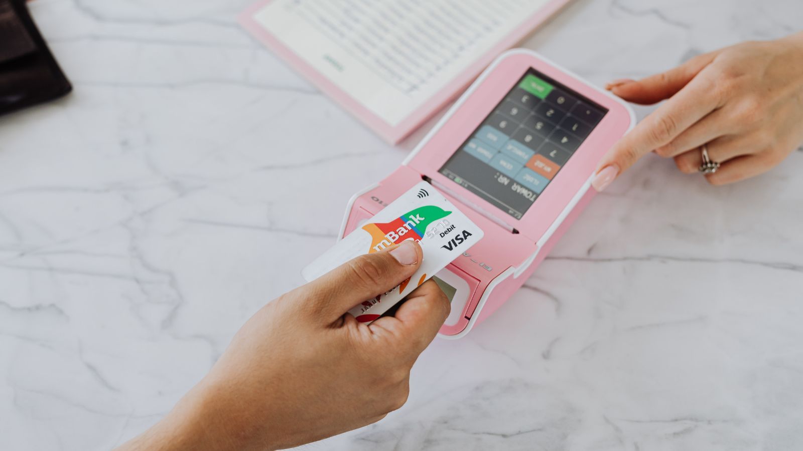 Limity wypłaty gotówki od 19 lutego. W tych bankomatach nie obowiązują