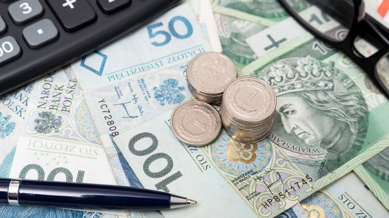 13. emerytura do zwrotu. Ci seniorzy muszą oddać pieniądze, ZUS wskazał konkretne grupy