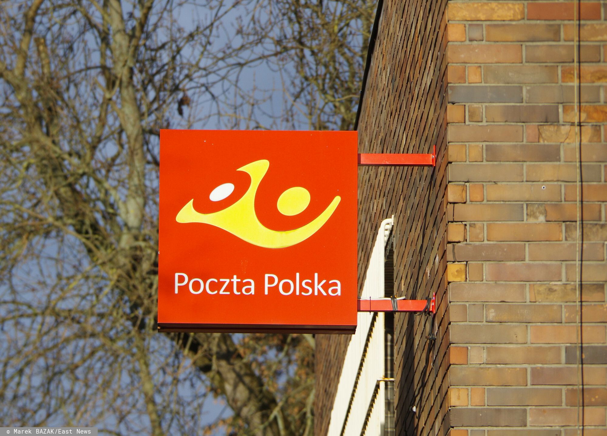 Od 1 stycznia Poczta Polska zmienia zasady. Tych rzeczy nie pozwolą wysłać, oto "czarna lista"