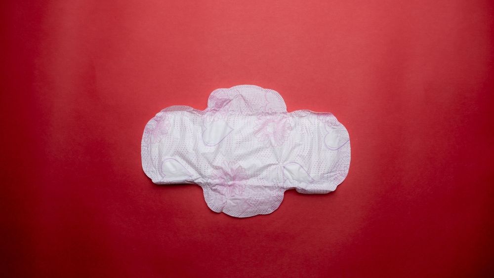 obfite miesiączki są objawem endometriozy