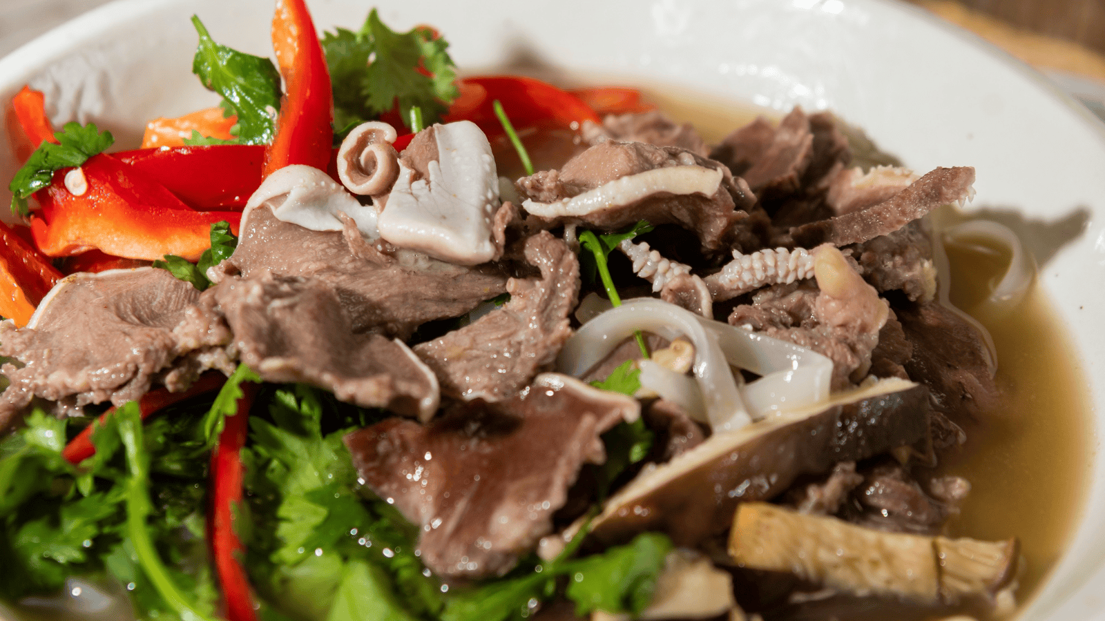 W PRL stanowiły codzienność w polskich domach. Dziś wracają do łask jako cenny element diety