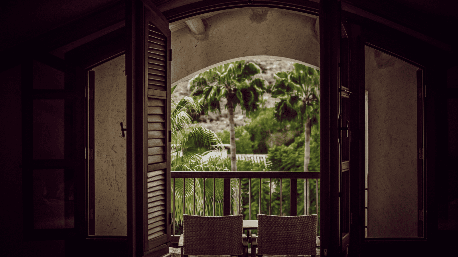 Boże Narodzenie 2025 za granicą. Ceny biletów i hoteli poszybowały w górę