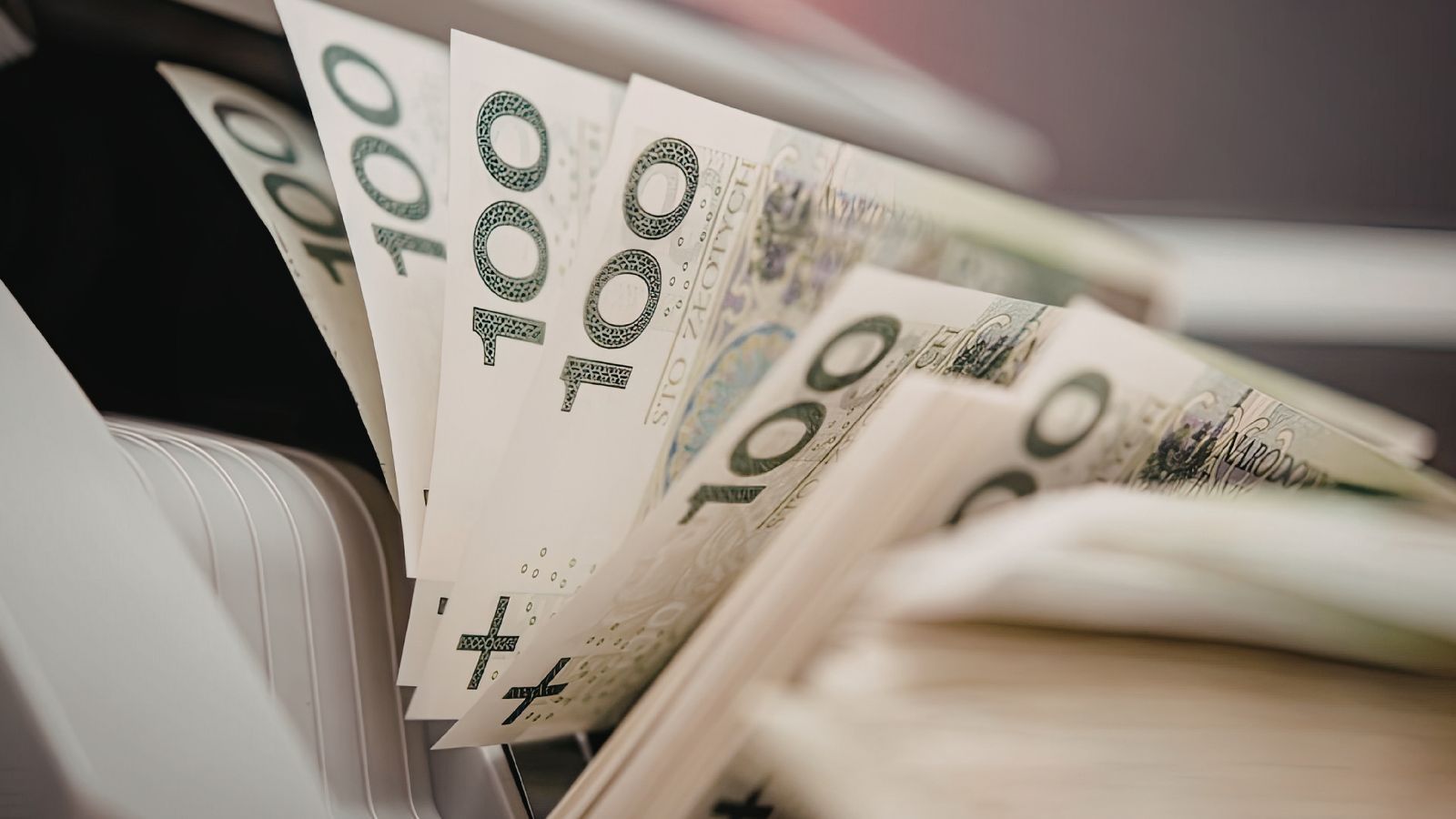 Szykują podwyżki w Kancelarii Premiera. Wiadomo, jak zmienią się widełki wynagrodzeń