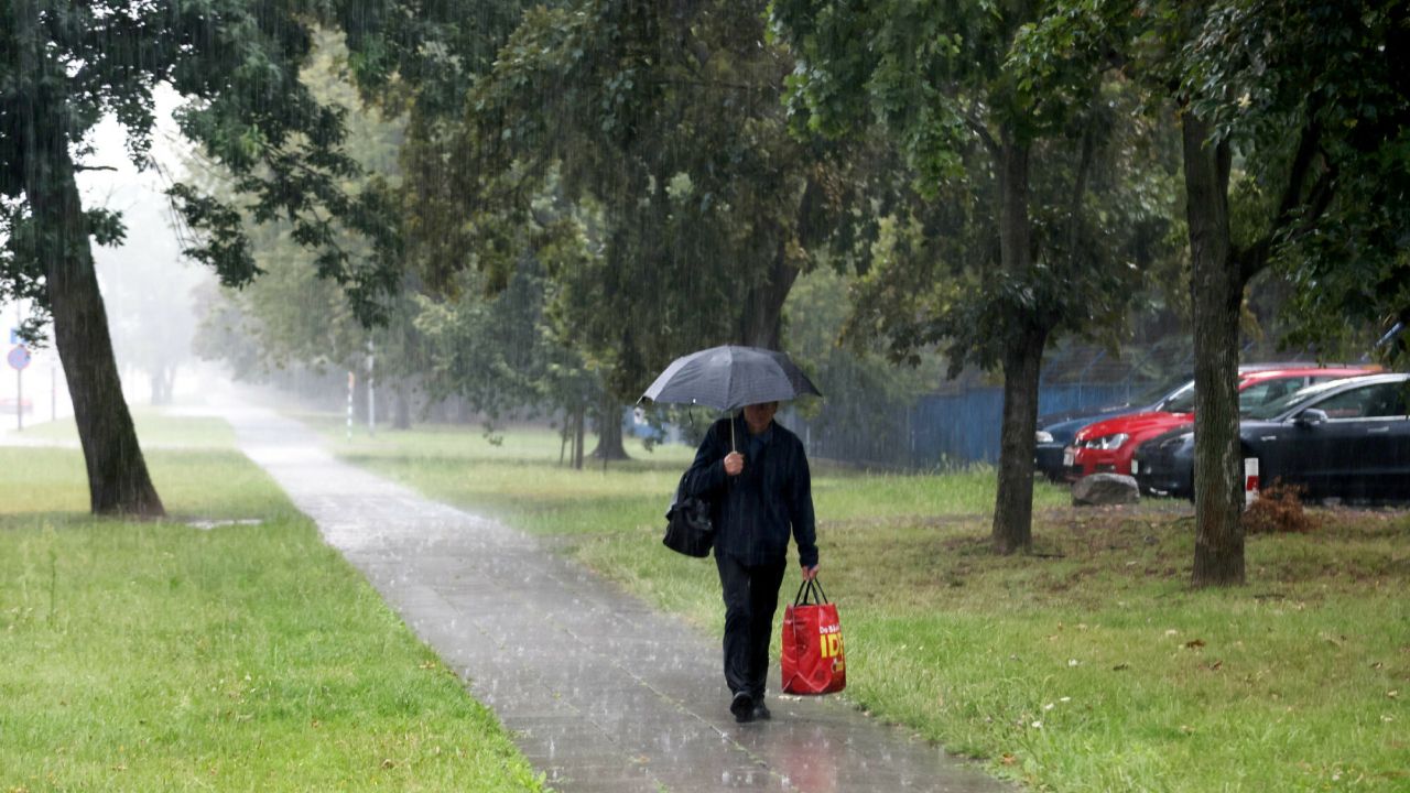 IMGW podało prognozę pogody na długi weekend w listopadzie. Polacy mogą się zdziwić
