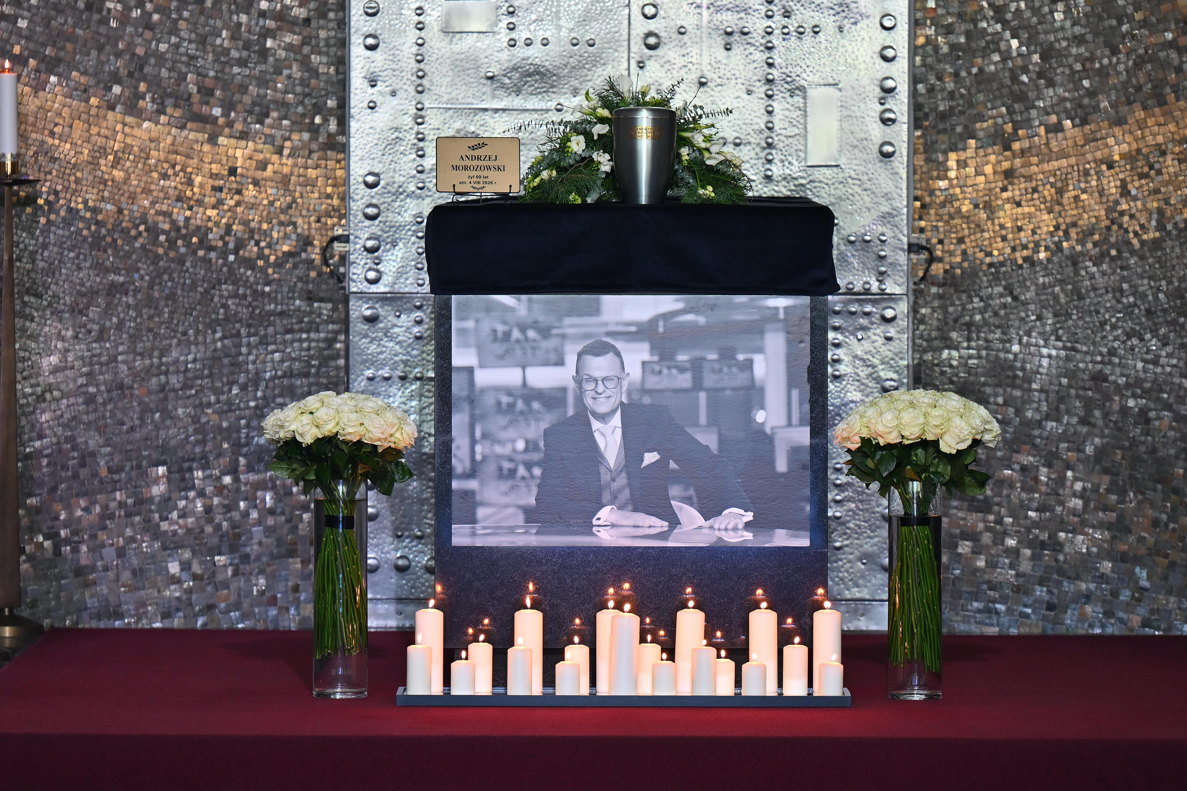 Pogrzeb Andrzeja Morozowskiego. Tłumy żegnają dziennikarza