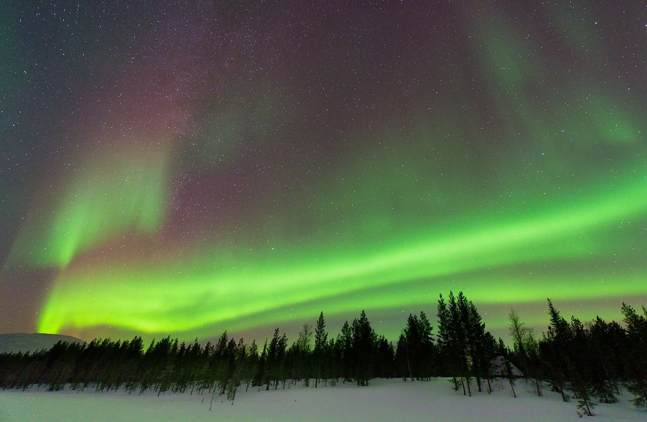 polar-aurora-6983455_1280.jpg