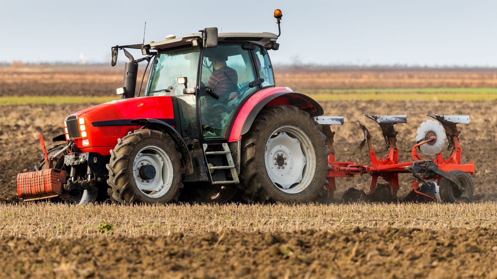 Rolnik w spirali długów. KRD ujawnia region, który wypada najgorzej w Polsce