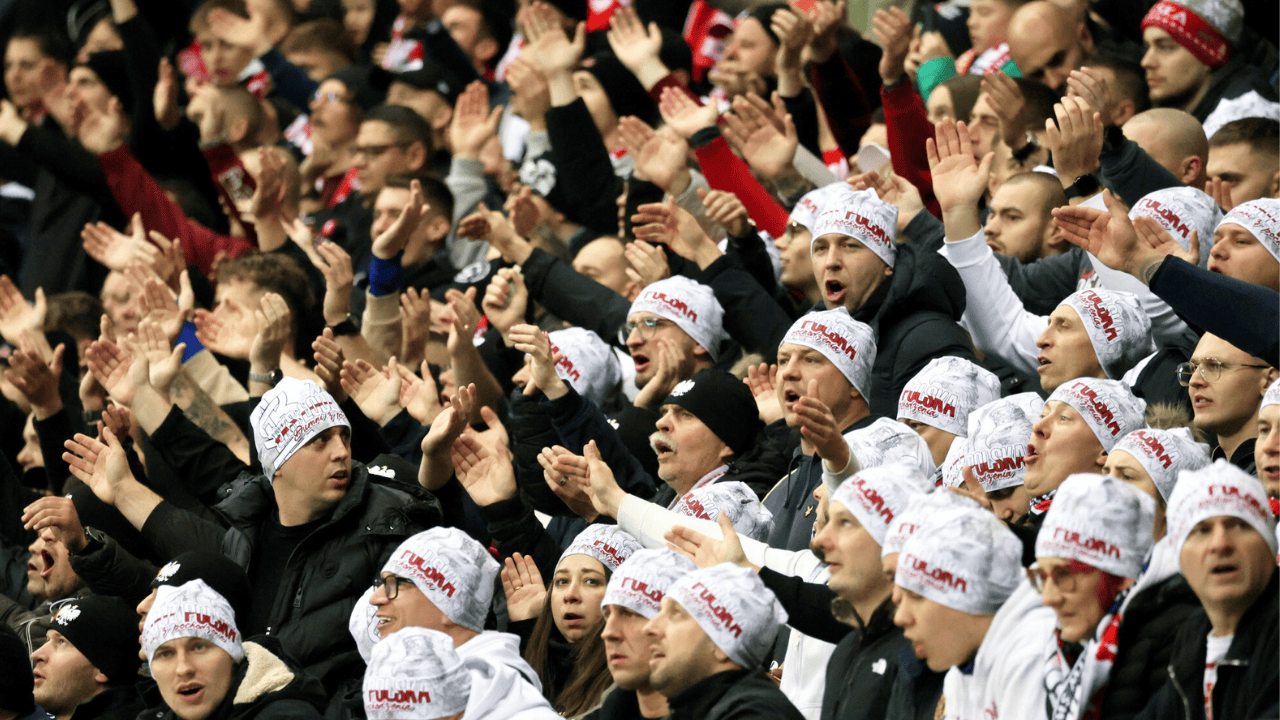 Wyjątkowe sceny tuż przed meczem Polaków. Cały stadion patrzył tylko na to