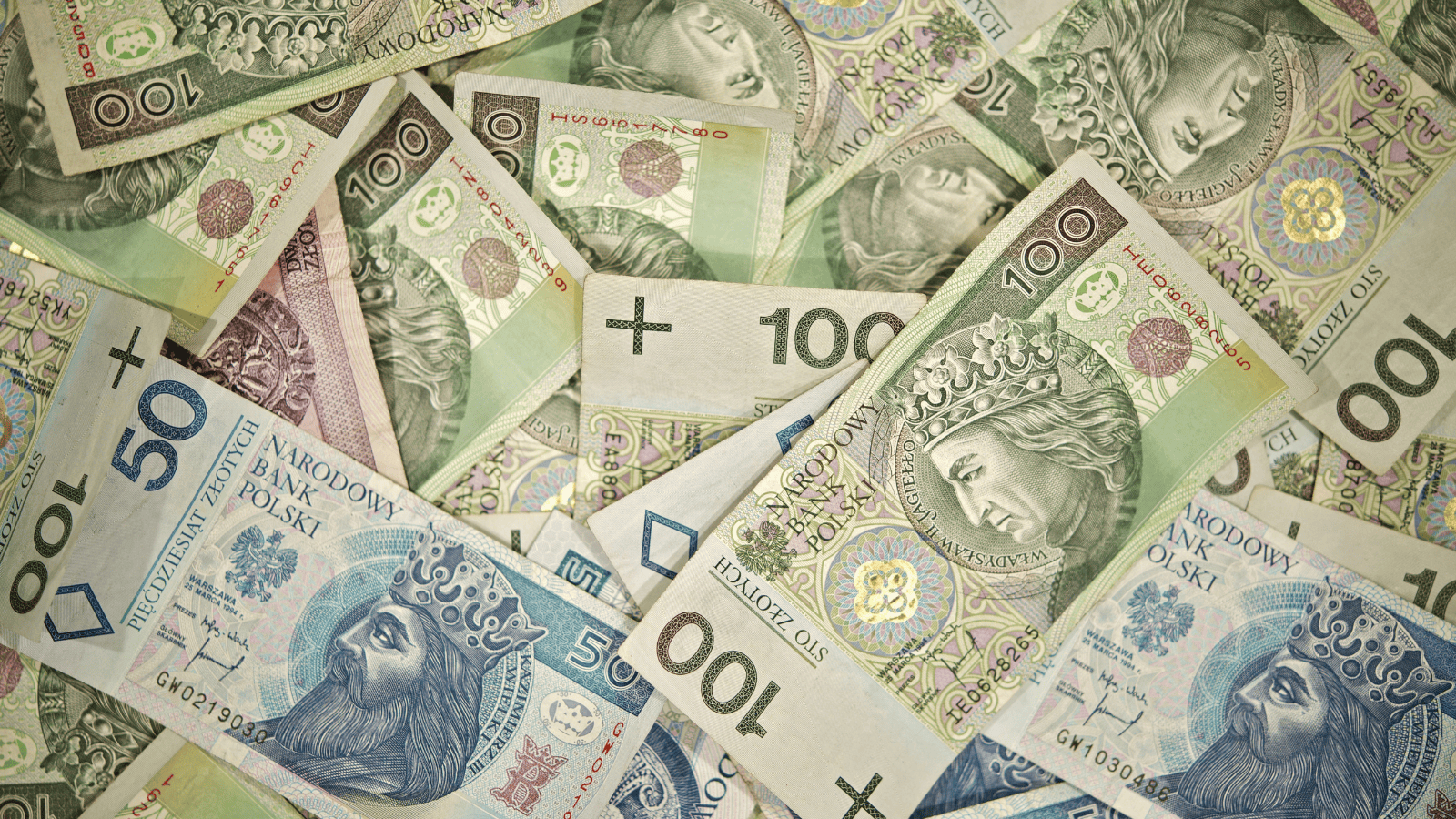 Rafał Trzaskowski podnosi pensje w urzędzie. Nowe wynagrodzenie robi wrażenie