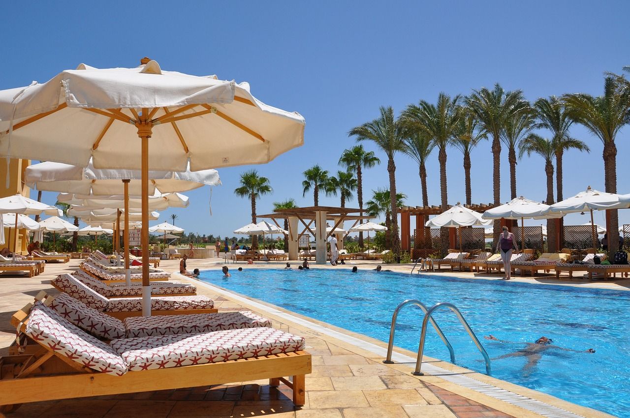 pool-191972_1280.jpg