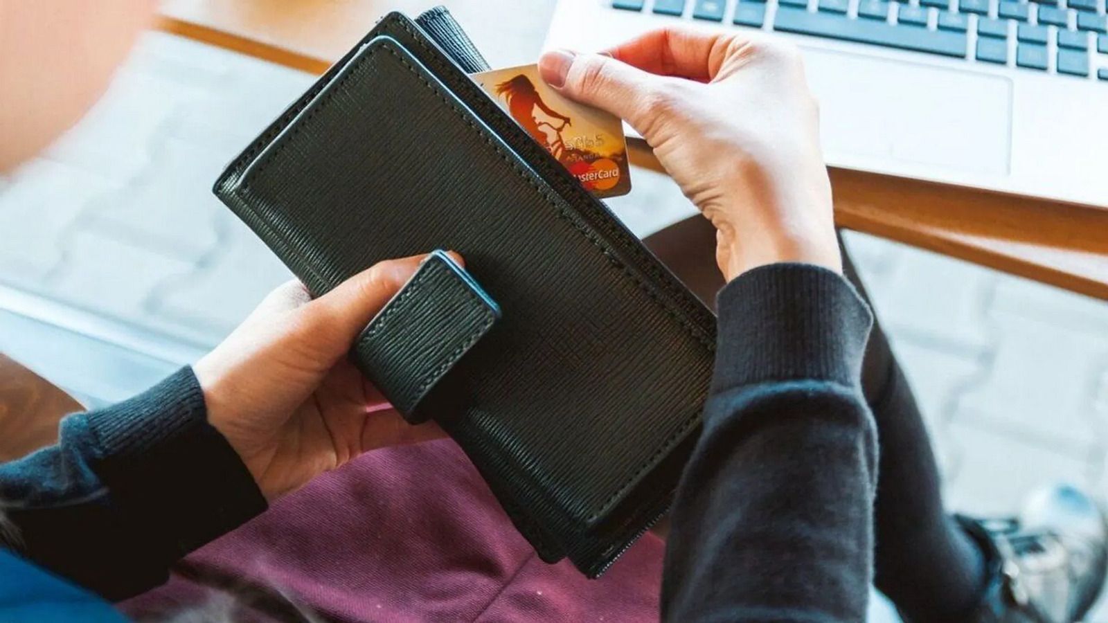 Polacy oszczędzają na potęgę. Ten program bije rekordy popularności