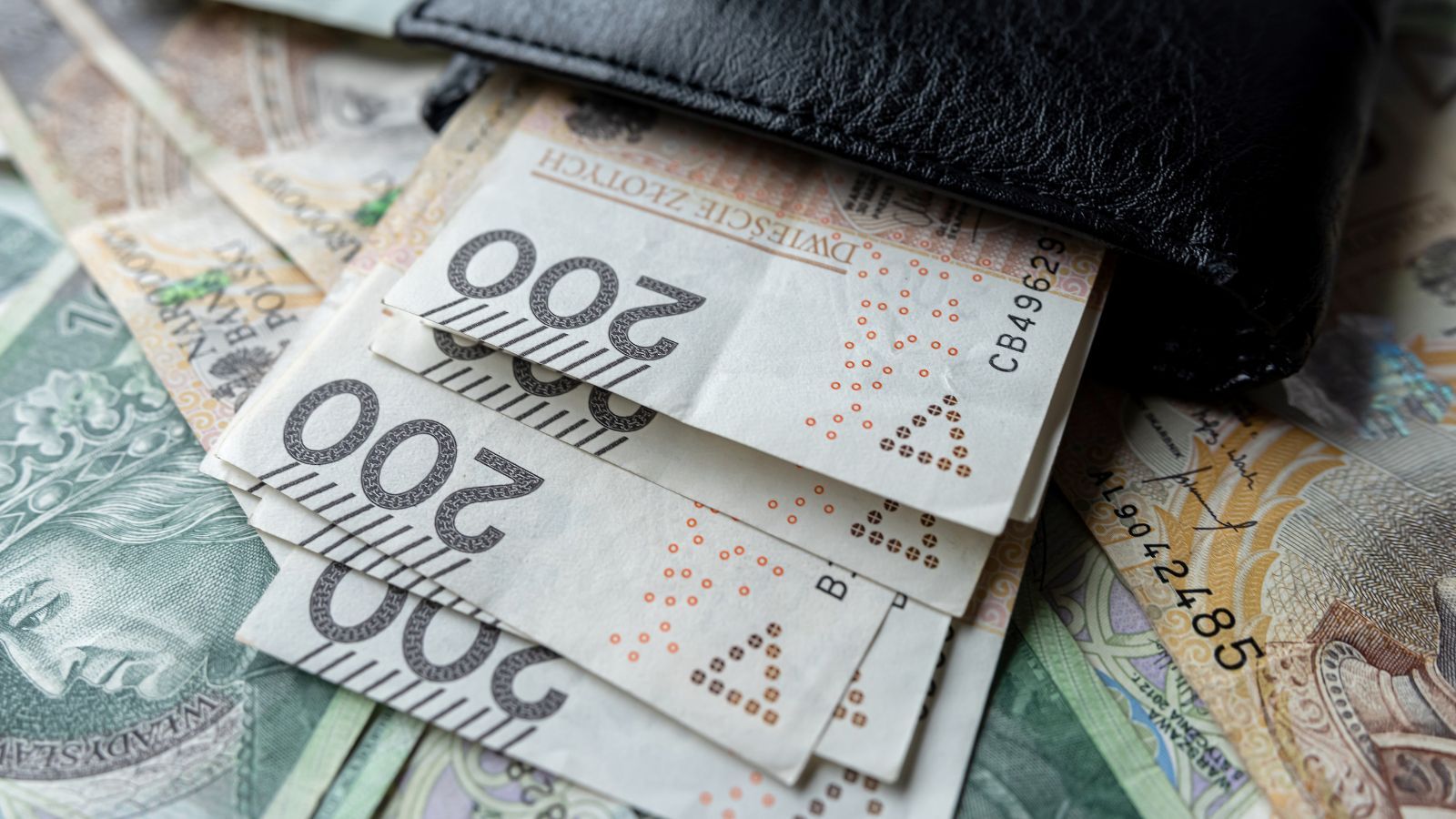 Miliony złotych odzyskane dla pracowników. Kontrole PIP ujawniły największe grzechy pracodawców