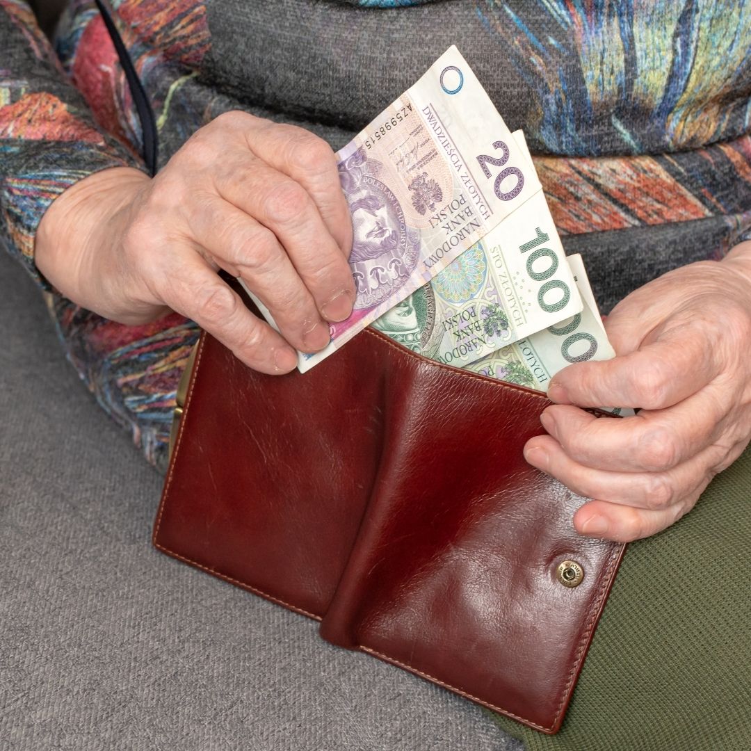 Emerytury w 2027 roku mocno zaskoczą seniorów. Tyle może wynieść podwyżka z ZUS