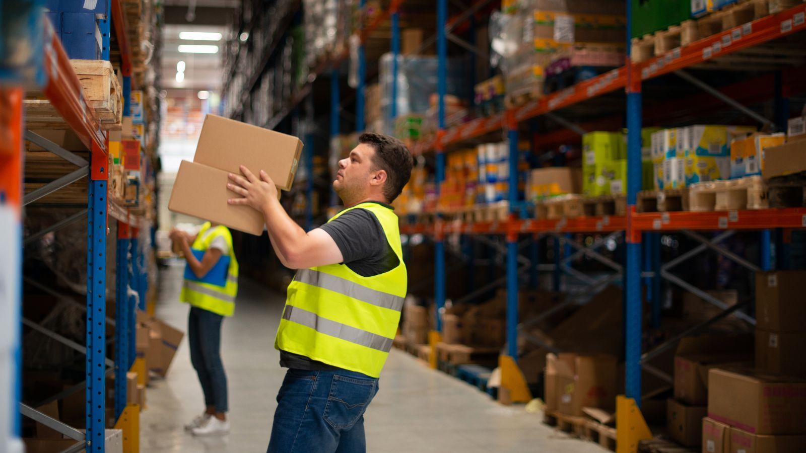 Praca wakacyjna w 2026 roku. Oferują nawet 15 tys. złotych miesięcznie, Polacy mogą się zdziwić