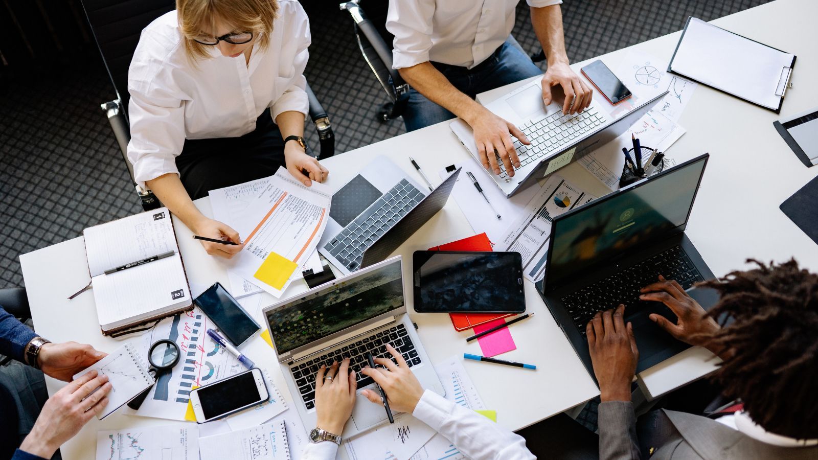 Przez to zachowanie w pracy zrażasz do siebie ludzi. Niszczy zaufanie i podkopuje szacunek