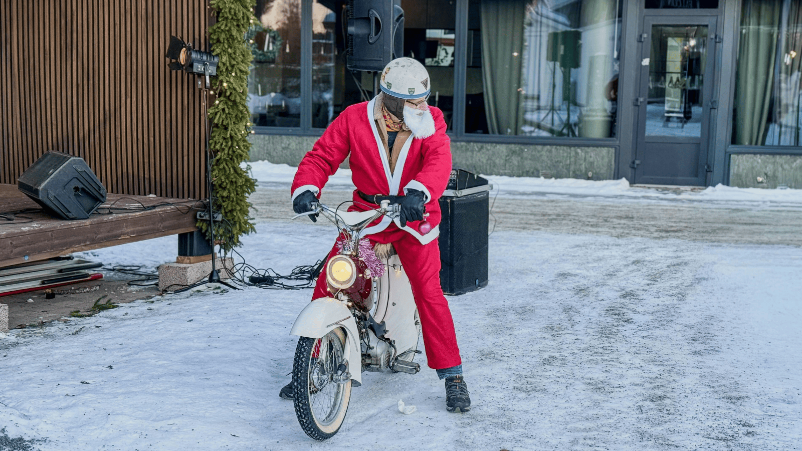 Zatrudniają na Boże Narodzenie. Tutaj płacą Polakom najwięcej za pracę sezonową