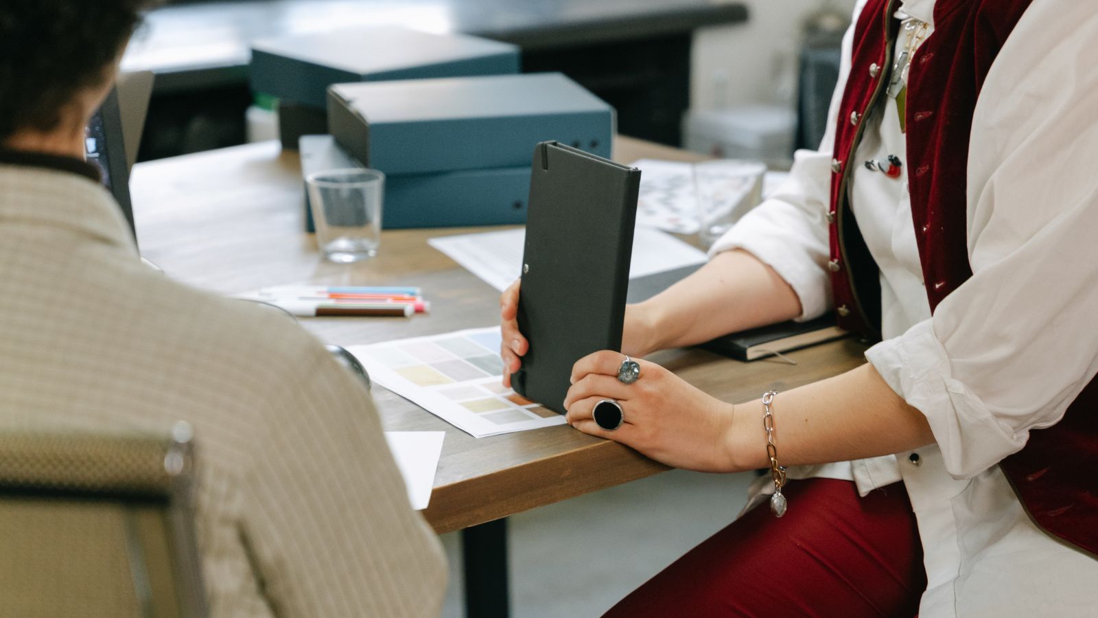 Te branże drżą na samą myśl o styczniu. Wiadomo, jacy pracownicy mogą szybko stracić pracę
