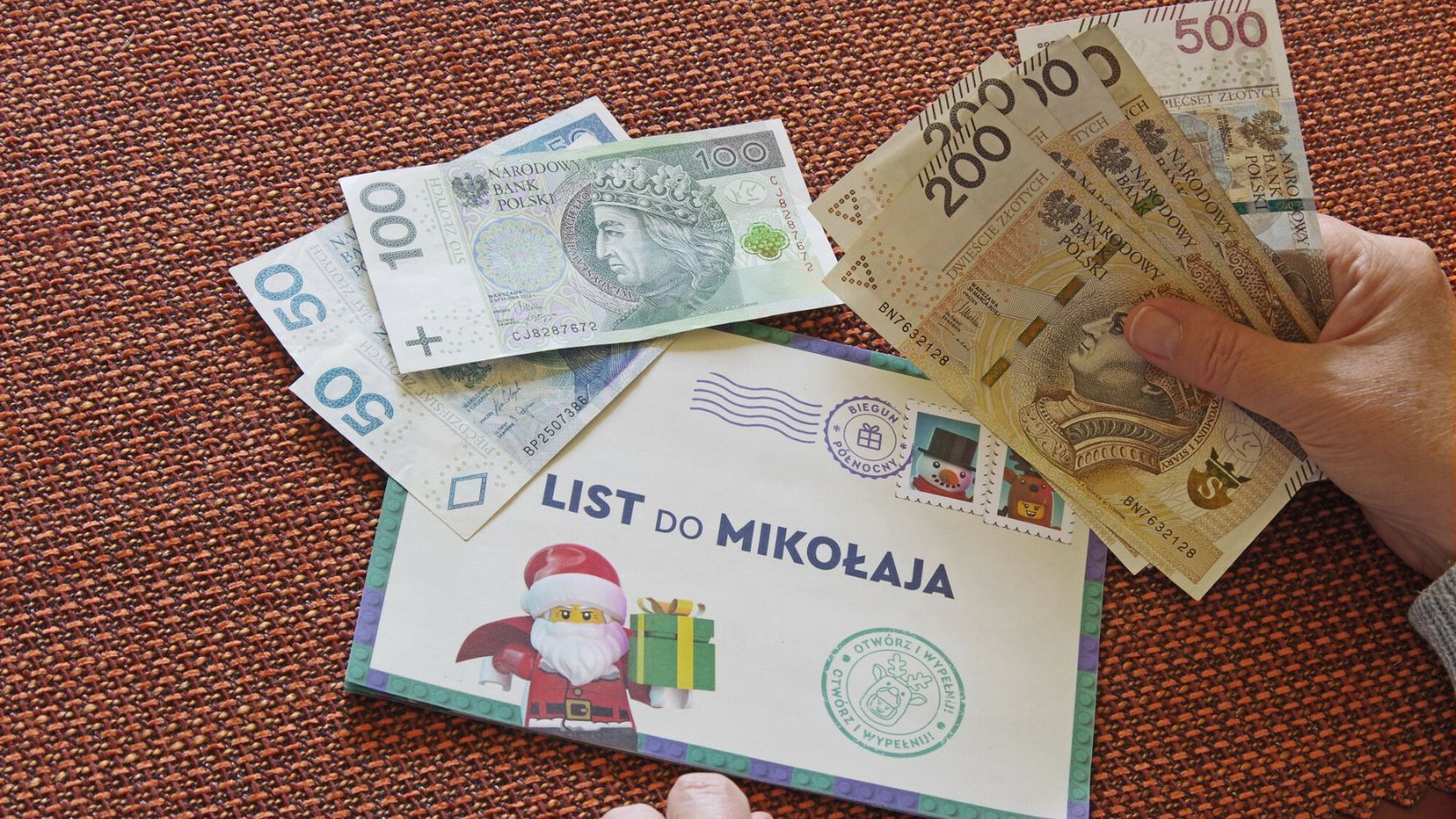 Fiskus przygląda się prezentom świątecznym. Uważaj na limit, bo trzeba będzie zapłacić podatek