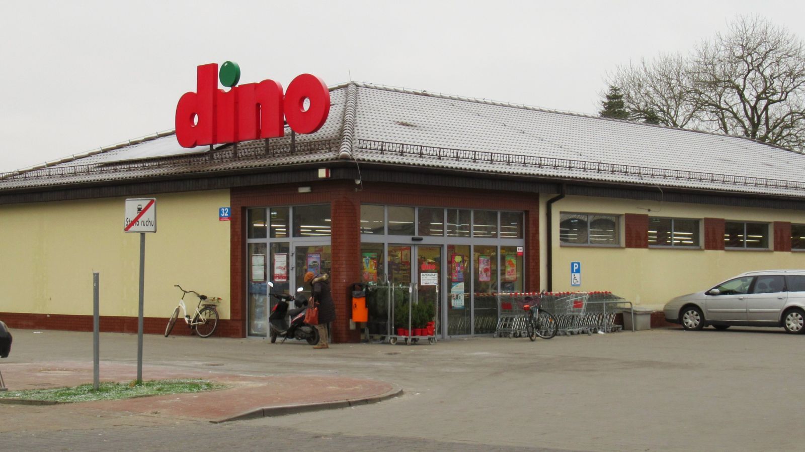 W Dino oszaleli przed majówką. Z tych promocji aż żal nie skorzystać