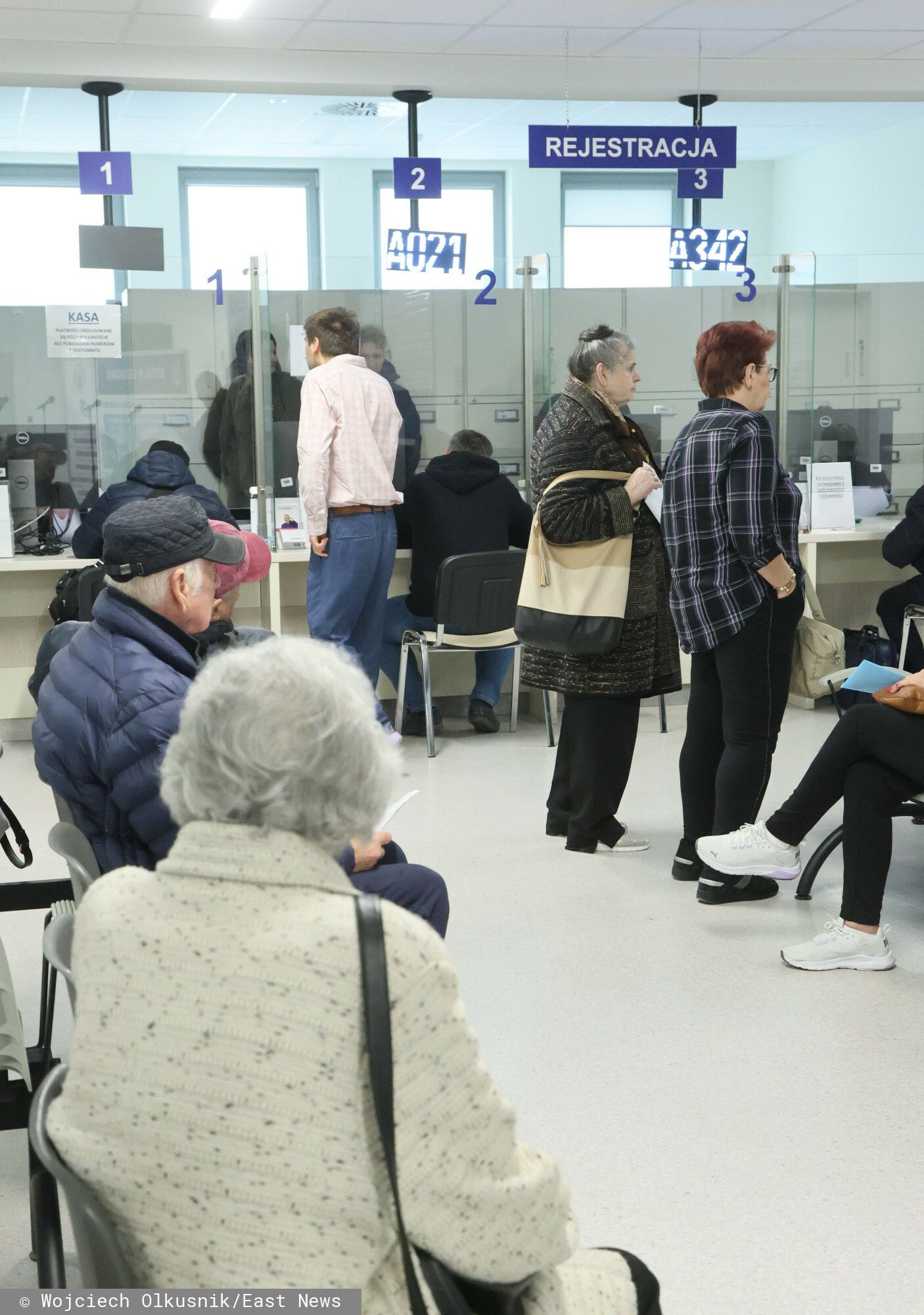 Kolejki do tych lekarzy biją rekordy. Dane z NFZ szokują, umówienie wizyty graniczy z cudem