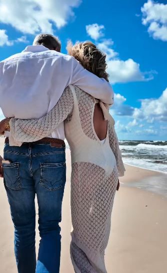 Joanna Racewicz jest w związku. Pokazała się z partnerem, a w sieci lawina