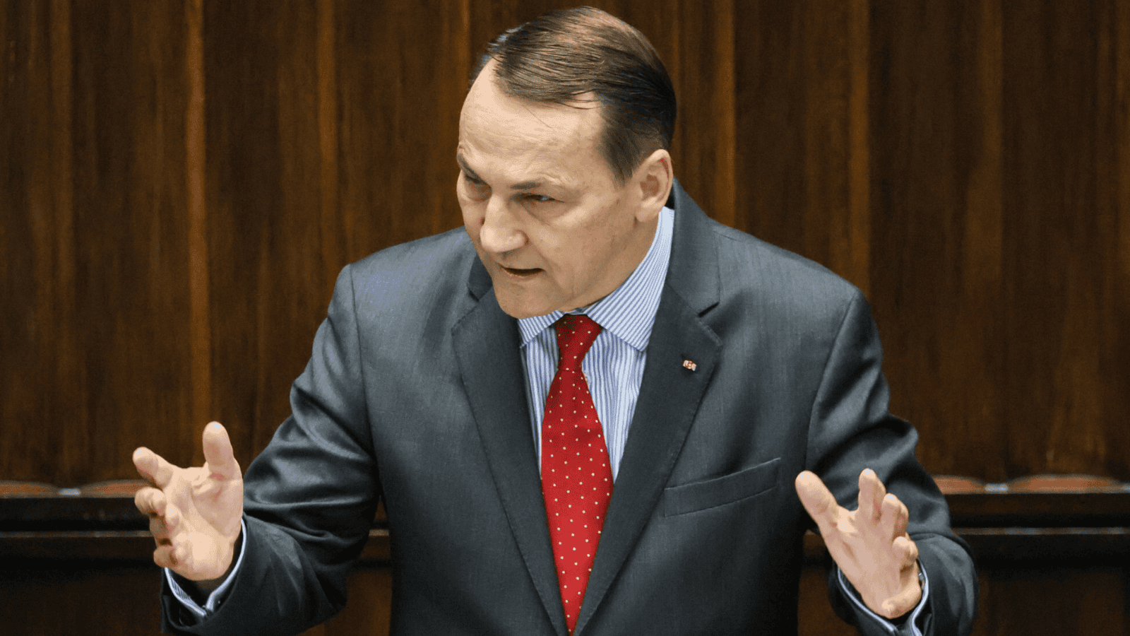 Rosja nie przekazała budynku konsulatu w Gdańsku. Urzędnicy stają przed zamkniętymi drzwiami